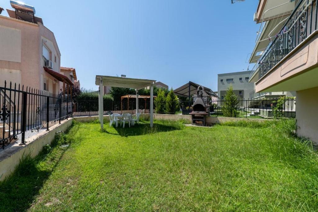 Apartament Side By Side Nea Iraklitsa Zewnętrze zdjęcie
